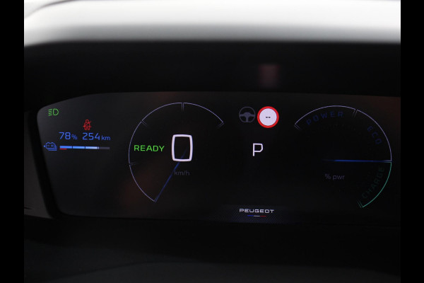 Peugeot e-2008 EV Allure 50 kWh Navigatie Apple Carplay/Android Auto Climate Control Led Parkeer sensoren Cruise Control Stoelverwarming Camera 360