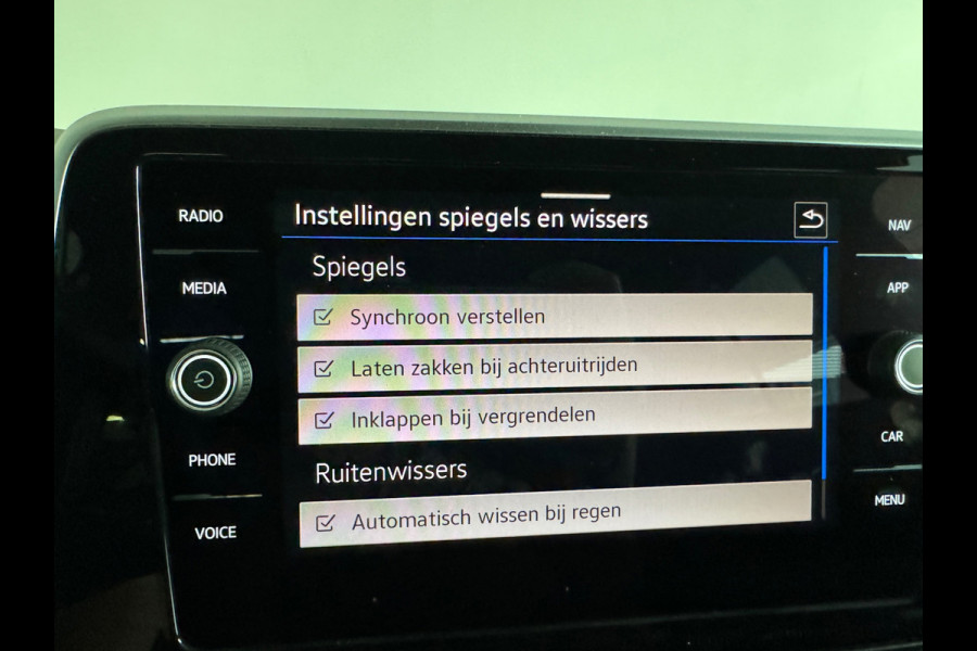 Volkswagen T-Roc 1.5 TSI Life Keyless|Front Assist|Camera|Lane Assist|ACC|Carplay