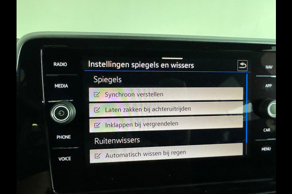 Volkswagen T-Roc 1.5 TSI Life Keyless|Front Assist|Camera|Lane Assist|ACC|Carplay