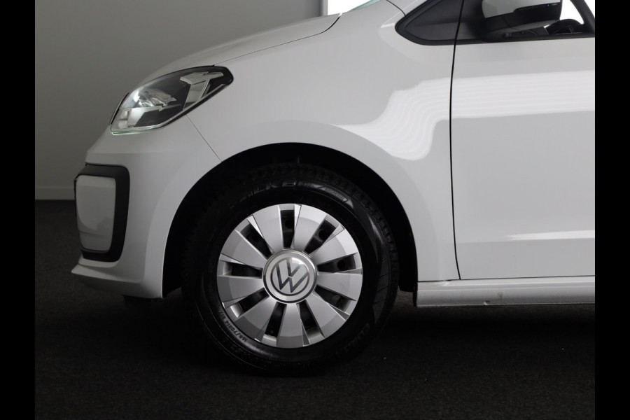 Volkswagen up! 1.0 65 pk | Navigatie via App | Parkeersensoren achter | Cruise control | Achteruitrijcamera | Airco |