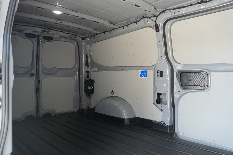 Ford E-Transit Custom 340 L2H1 Sport 71 kWh 218pk - 2x Schuif - Stoel/Stuurverwarming - Cruise - Keyless - Rijklaar