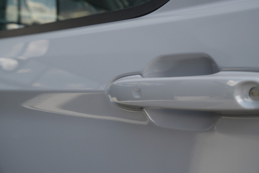 Ford E-Transit Custom 340 L2H1 Sport 71 kWh 218pk - 2x Schuif - Stoel/Stuurverwarming - Cruise - Keyless - Rijklaar
