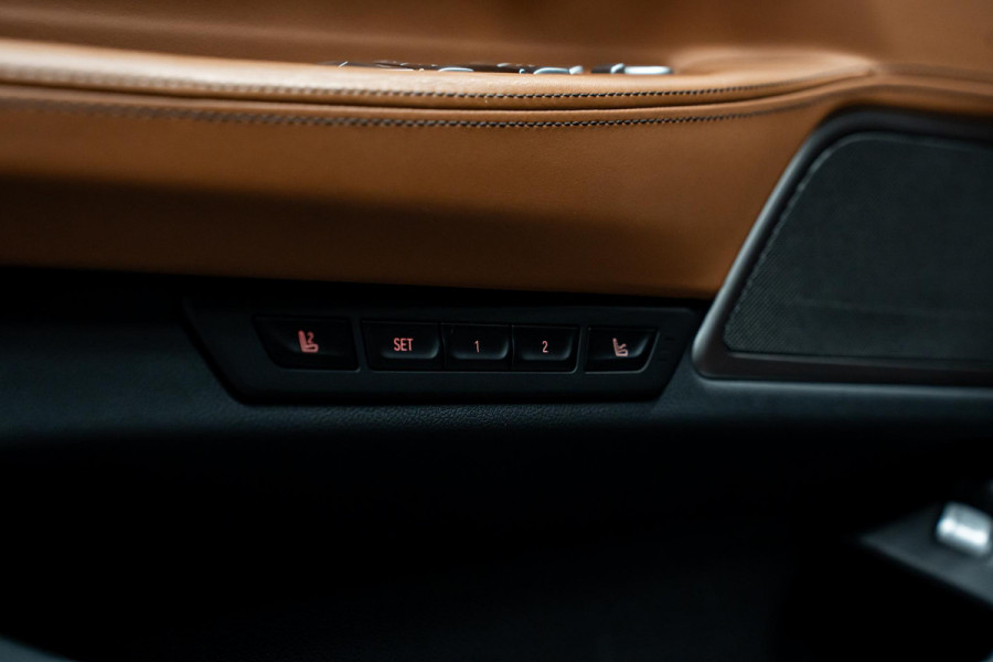 BMW 7 Serie 750i xDrive High Executive *M-Sport / Harman-Kardon / Stoelmassage + ventilatie / HUD / Surround-view*