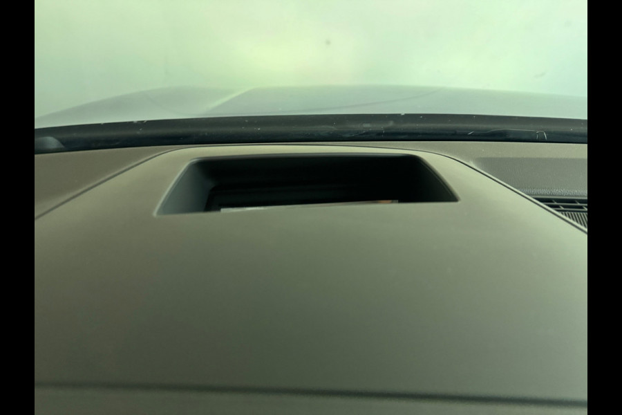 Volkswagen Golf 2.0 TSI GTI Pano|Leer|HuD|Memory|Stoelventilatie|Camera|Dodehoek|ACC