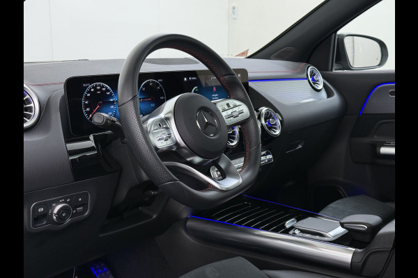 Mercedes-Benz EQA 250 AMG 71kWh // Trekhaak // Panoramadak // 360 Camera // Memory Stoelen // Sfeerverlichting // 19" AMG Velgen // Carplay