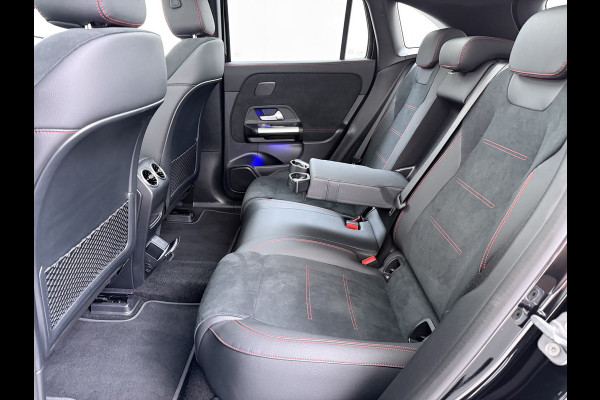 Mercedes-Benz EQA 250 AMG 71kWh // Trekhaak // Panoramadak // 360 Camera // Memory Stoelen // Sfeerverlichting // 19" AMG Velgen // Carplay