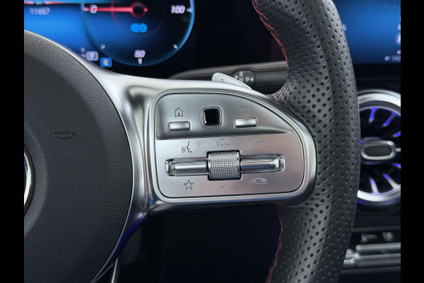 Mercedes-Benz EQA 250 AMG 71kWh // Trekhaak // Panoramadak // 360 Camera // Memory Stoelen // Sfeerverlichting // 19" AMG Velgen // Carplay