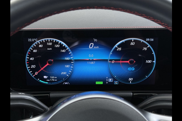 Mercedes-Benz EQA 250 AMG 71kWh // Trekhaak // Panoramadak // 360 Camera // Memory Stoelen // Sfeerverlichting // 19" AMG Velgen // Carplay