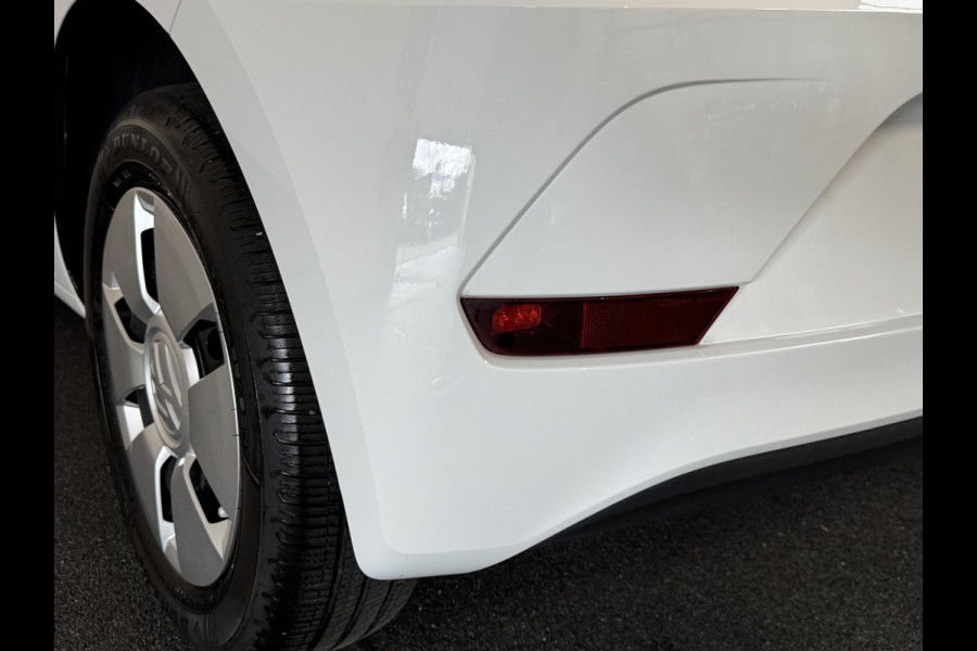 Volkswagen up! 1.0 Airco Bluetoooth Led Dab Centrale Vergrendeling + afstandbediening  Electrische ramen 5 deurs