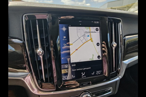 Volvo V90 191PK T4 Momentum | BLIS | Carplay | ACC | PDC V+A | Camera Achter | Voorstoelen Verwarmd | Trekhaak |