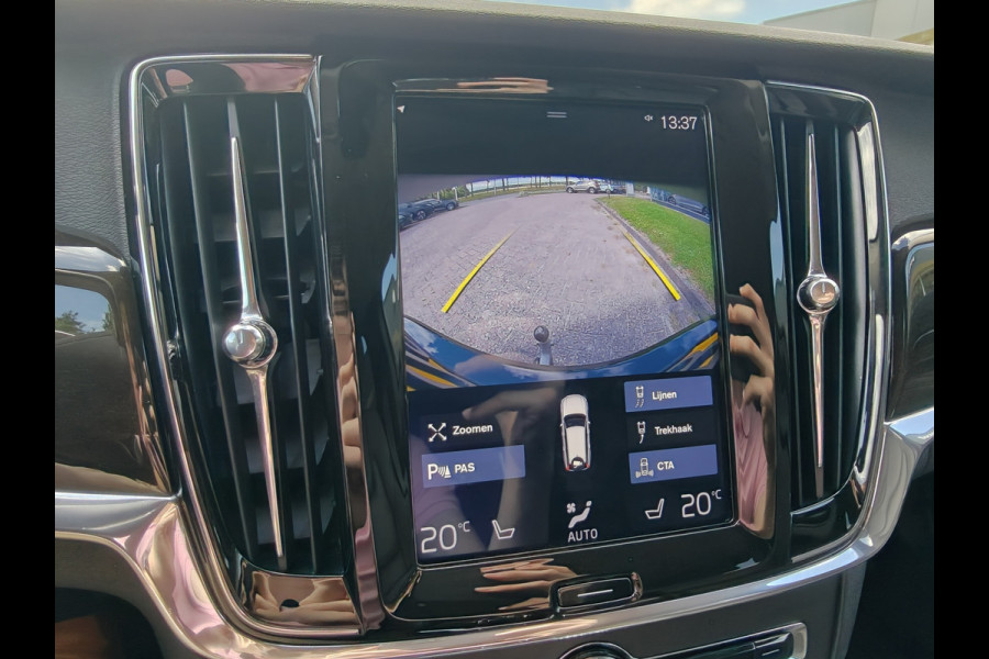 Volvo V90 191PK T4 Momentum | BLIS | Carplay | ACC | PDC V+A | Camera Achter | Voorstoelen Verwarmd | Trekhaak |