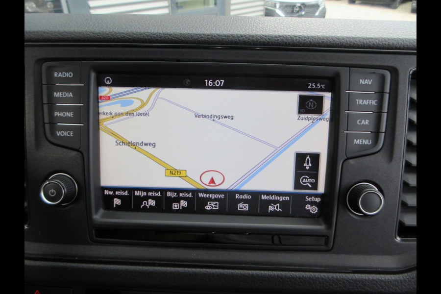Volkswagen Crafter 2.0 TDI 140 pk L3H3 automaat airco navigatie camera