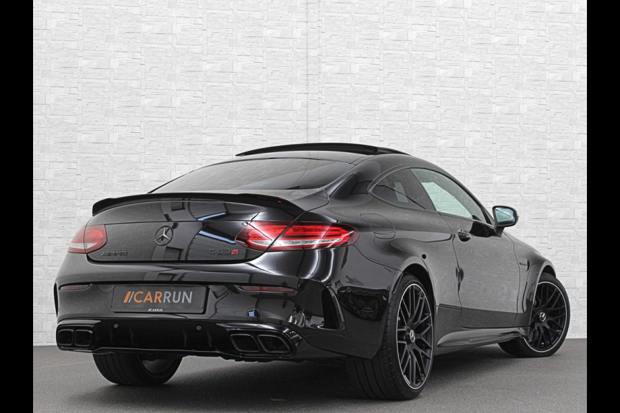 Mercedes-Benz C-Klasse Coupé 63 S AMG | Keramisch | Schaalstoelen | Carbon | AMG Driver's Package | Aero-Pakket | Panorama | Burmester | 12 maanden Bovag Garantie | Multi-Beam LED | Memory | ACC | Rij-Assistentie Pakket | Keyless-Go | Sfeerverlichting | Carplay | Rijklaarprijs.