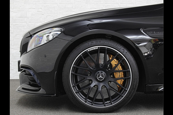 Mercedes-Benz C-Klasse Coupé 63 S AMG | Keramisch | Schaalstoelen | Carbon | AMG Driver's Package | Aero-Pakket | Panorama | Burmester | 12 maanden Bovag Garantie | Multi-Beam LED | Memory | ACC | Rij-Assistentie Pakket | Keyless-Go | Sfeerverlichting | Carplay | Rijklaarprijs.