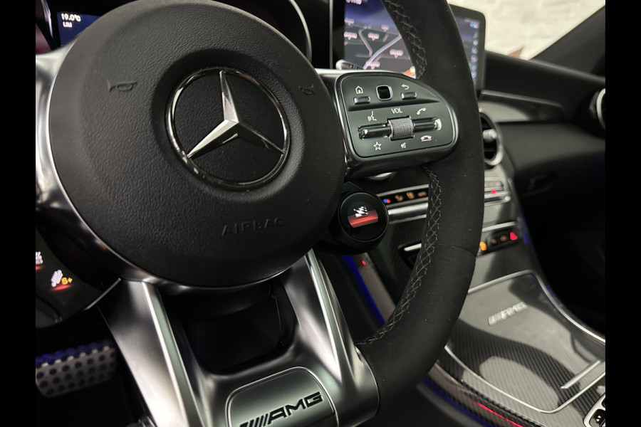 Mercedes-Benz C-Klasse Coupé 63 S AMG | Keramisch | Schaalstoelen | Carbon | AMG Driver's Package | Aero-Pakket | Panorama | Burmester | 12 maanden Bovag Garantie | Multi-Beam LED | Memory | ACC | Rij-Assistentie Pakket | Keyless-Go | Sfeerverlichting | Carplay | Rijklaarprijs.