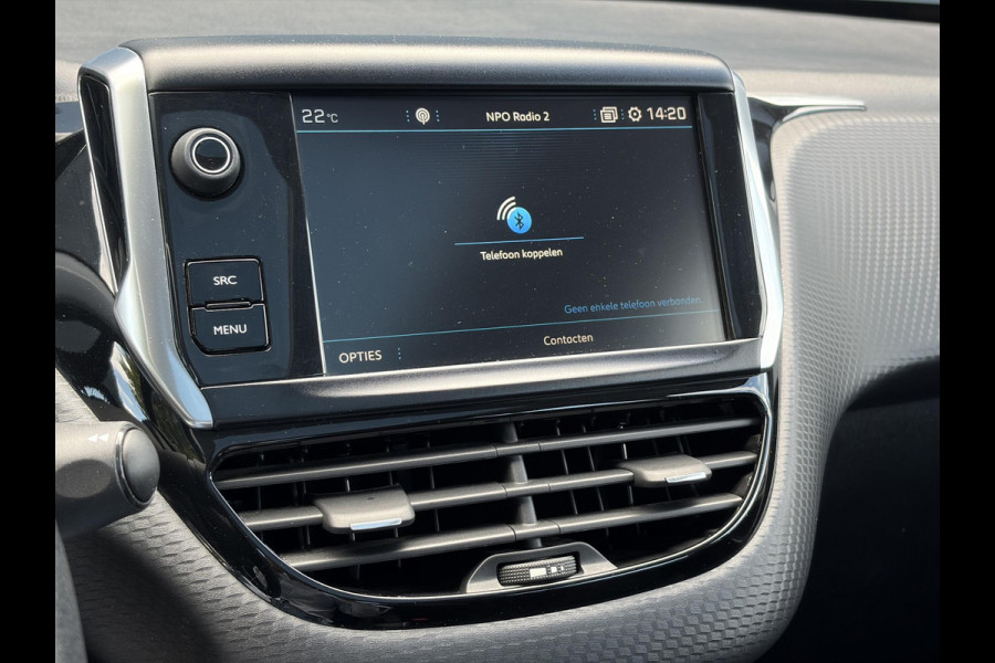 Peugeot 2008 1.2 PureTech Blue Lion D-riem vv in 2024 l Pano l Navi l 110pk l Trekhaak l Carplay l Airco l Cruise l Pdc l Recent beurt gehad l N.A.P l Apk tot 01-2027