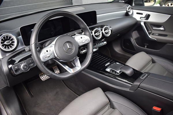 Mercedes-Benz CLA-Klasse 250 Premium Plus*AMG Pakket*PANO*SFEER*BURMESTER*CAMERA*NL-Auto*