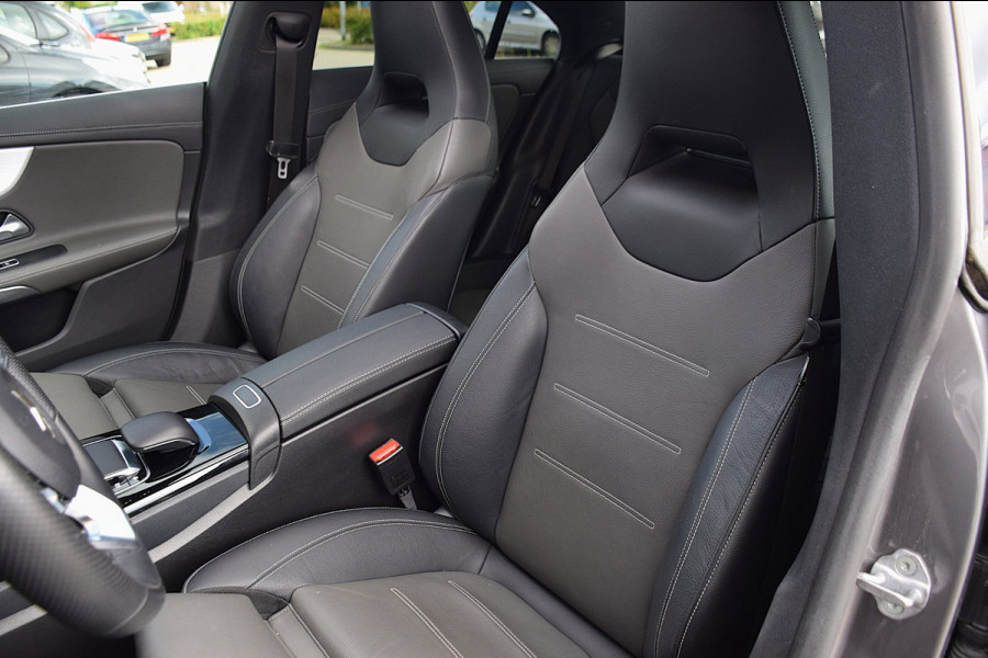 Mercedes-Benz CLA-Klasse 250 Premium Plus*AMG Pakket*PANO*SFEER*BURMESTER*CAMERA*NL-Auto*