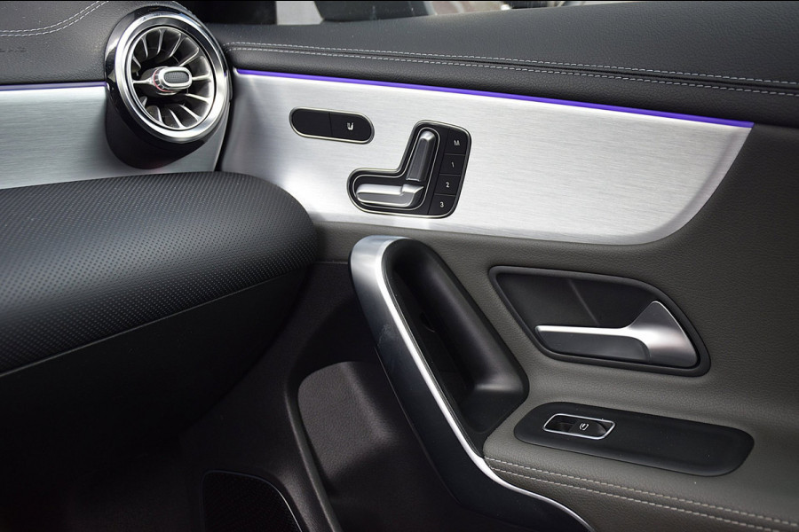 Mercedes-Benz CLA-Klasse 250 Premium Plus*AMG Pakket*PANO*SFEER*BURMESTER*CAMERA*NL-Auto*