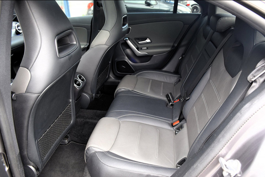 Mercedes-Benz CLA-Klasse 250 Premium Plus*AMG Pakket*PANO*SFEER*BURMESTER*CAMERA*NL-Auto*