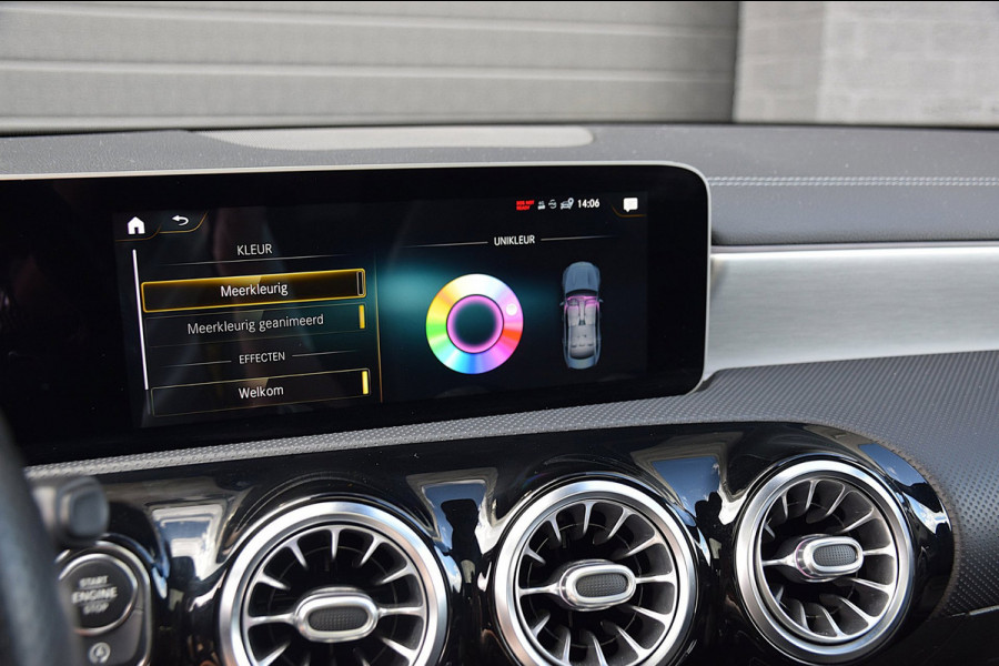 Mercedes-Benz CLA-Klasse 250 Premium Plus*AMG Pakket*PANO*SFEER*BURMESTER*CAMERA*NL-Auto*