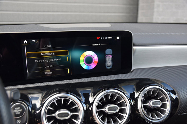 Mercedes-Benz CLA-Klasse 250 Premium Plus*AMG Pakket*PANO*SFEER*BURMESTER*CAMERA*NL-Auto*