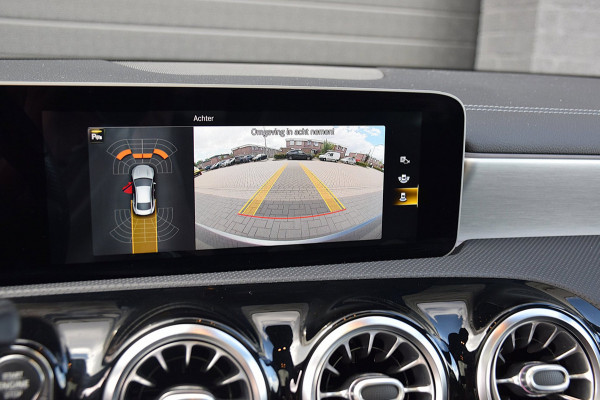 Mercedes-Benz CLA-Klasse 250 Premium Plus*AMG Pakket*PANO*SFEER*BURMESTER*CAMERA*NL-Auto*