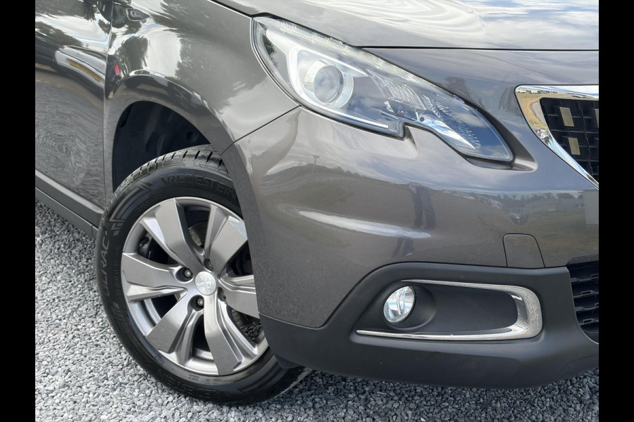 Peugeot 2008 1.2 PureTech Blue Lion D-riem vv in 2024 l Pano l Navi l 110pk l Trekhaak l Carplay l Airco l Cruise l Pdc l Recent beurt gehad l N.A.P l Apk tot 01-2027