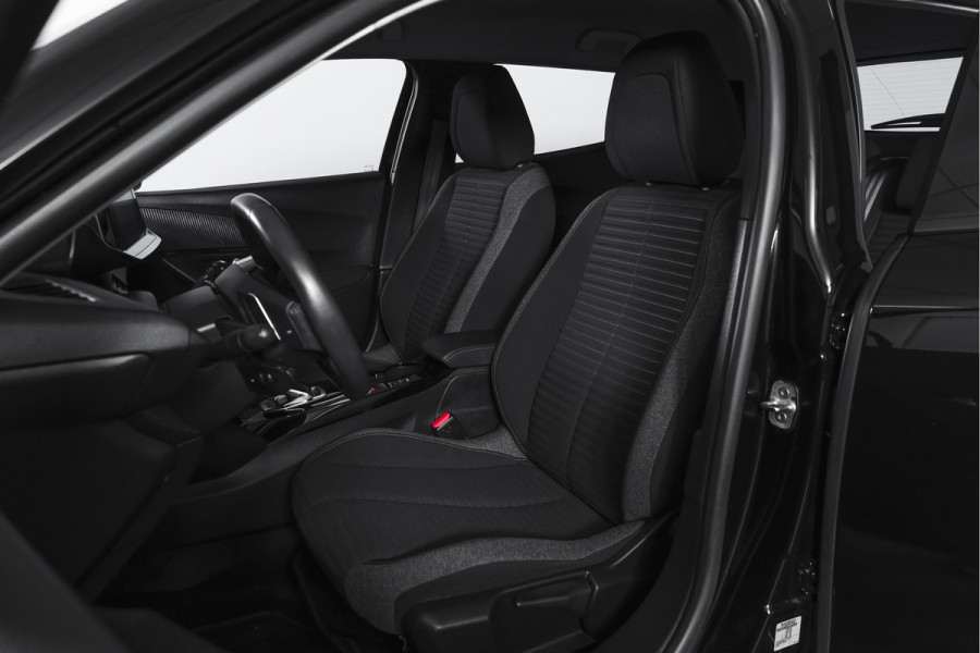 Peugeot 2008 1.2 PureTech 130 PK Active Pack - Automaat | Trekhaak | Cruise | Stoelverw. | PDC | Camera | App. Connect | LM 16" |
