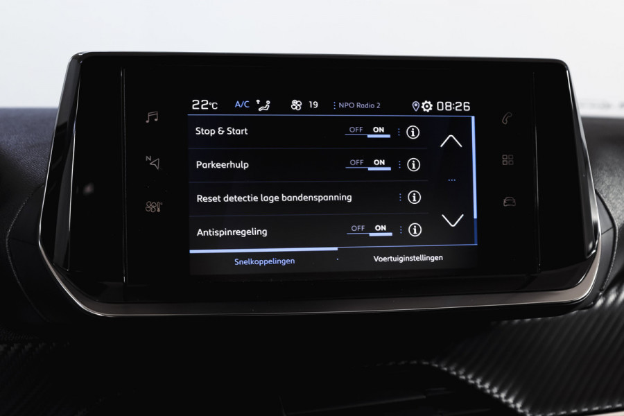 Peugeot 2008 1.2 PureTech 130 PK Active Pack - Automaat | Trekhaak | Cruise | Stoelverw. | PDC | Camera | App. Connect | LM 16" |