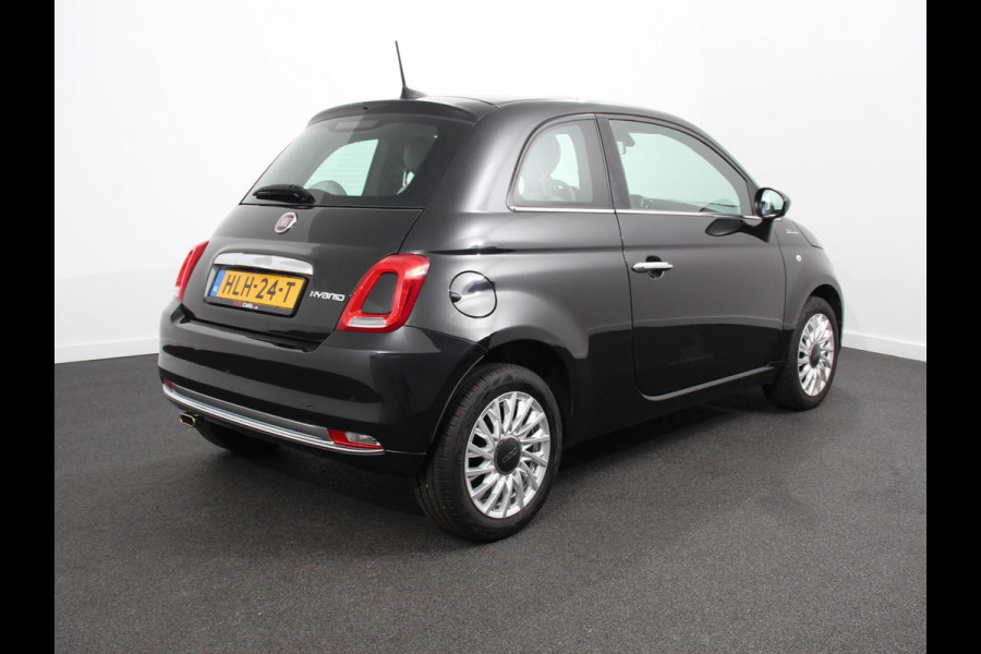 Fiat 500 1.0 Hybrid Dolcevita Panoramadak Navigatie Apple Carplay Android Auto Cruise control Climate Control Lichtmetalen Velgen