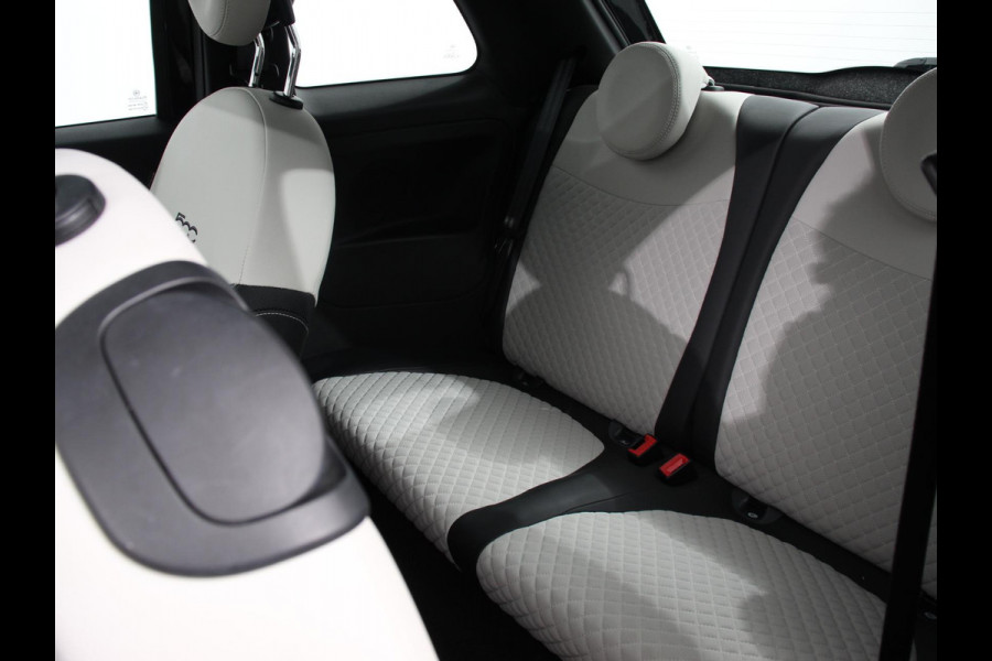 Fiat 500 1.0 Hybrid Dolcevita Panoramadak Navigatie Apple Carplay Android Auto Cruise control Climate Control Lichtmetalen Velgen