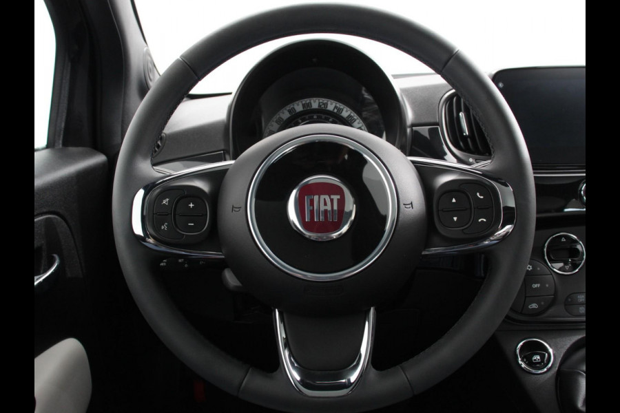 Fiat 500 1.0 Hybrid Dolcevita Panoramadak Navigatie Apple Carplay Android Auto Cruise control Climate Control Lichtmetalen Velgen