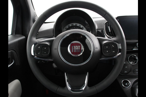 Fiat 500 1.0 Hybrid Dolcevita Panoramadak Navigatie Apple Carplay Android Auto Cruise control Climate Control Lichtmetalen Velgen
