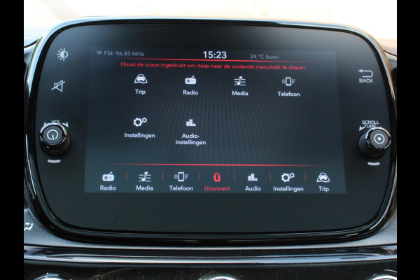 Fiat 500 1.0 Hybrid Dolcevita Panoramadak Navigatie Apple Carplay Android Auto Cruise control Climate Control Lichtmetalen Velgen