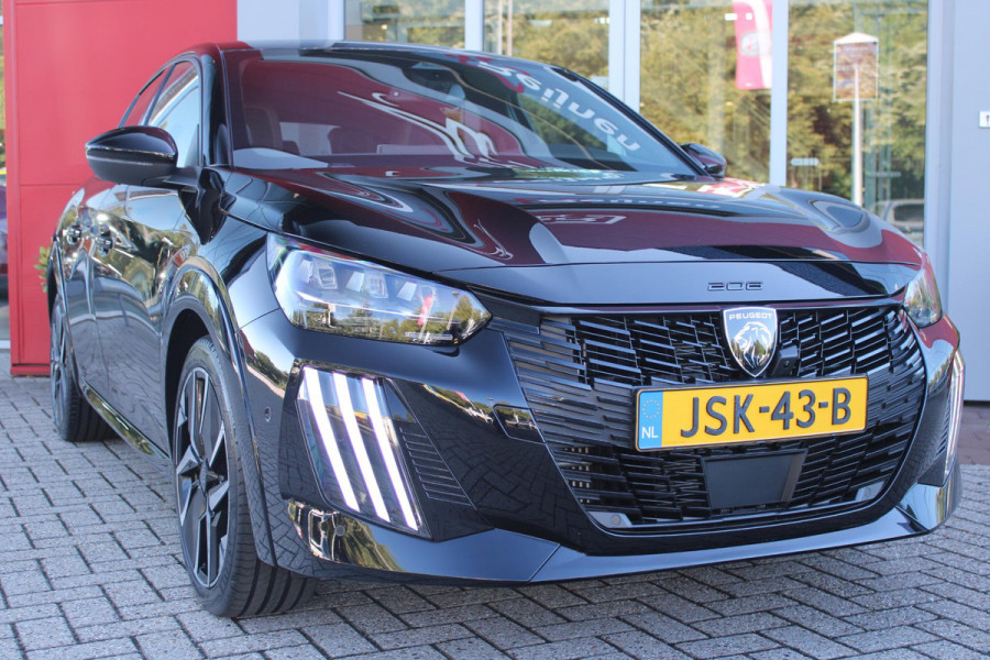 Peugeot 208 1.2 Hybrid 145PK AUTOMAAT GT PACK | ELEKTRISCH BEDIENBARE BESTUURDERSSTOEL MET MASSAGE FUNCTIE | ALCANTARA BEKLEDING | STOEL VERWARMING | ADAPTIVE CRUISE CONTROL | DAB+ RADIO | APPLE CARPLAY/ANDROID AUTO | FULL LED KOPLAMPEN | KEYLESS ENTRY/START | 17" LICHTMETALEN VELGEN | CLIMATE CONTROL | PARKEERSENSOREN VOOR + ACHTER | CAMERA VOOR + ACHTER | DODEHOEK DETECTIE |