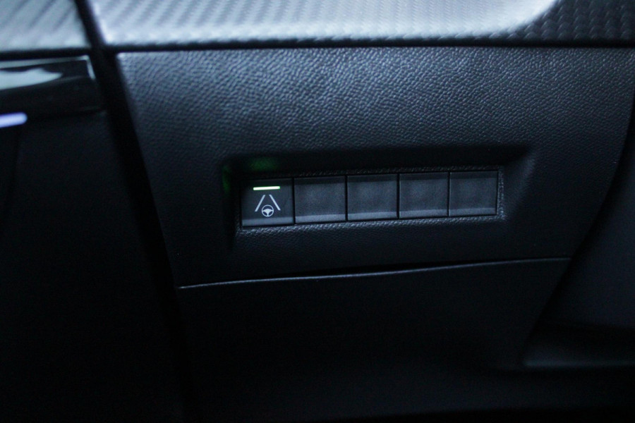 Peugeot 208 1.2 Hybrid 145PK AUTOMAAT GT PACK | ELEKTRISCH BEDIENBARE BESTUURDERSSTOEL MET MASSAGE FUNCTIE | ALCANTARA BEKLEDING | STOEL VERWARMING | ADAPTIVE CRUISE CONTROL | DAB+ RADIO | APPLE CARPLAY/ANDROID AUTO | FULL LED KOPLAMPEN | KEYLESS ENTRY/START | 17" LICHTMETALEN VELGEN | CLIMATE CONTROL | PARKEERSENSOREN VOOR + ACHTER | CAMERA VOOR + ACHTER | DODEHOEK DETECTIE |
