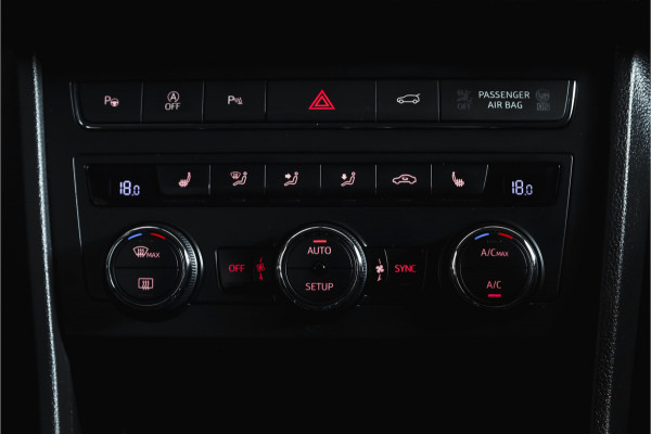 Seat Ateca 1.0 EcoTSI 115 PK Style Business Intense | Elek. Trekhaak | Dig. Cockpit | Adapt. Cruise | PDC | Camera | NAV + App. Connect | ECC | Elek. Klep | LM 17" |