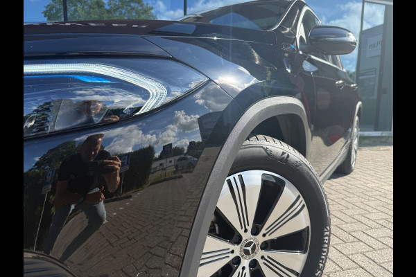 Mercedes-Benz EQA 250 Business Solution Luxury 67 kWh - Automaat - Pano/Schuifdak - Navi - Org.NL