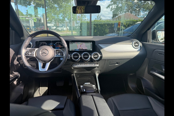 Mercedes-Benz EQA 250 Business Solution Luxury 67 kWh - Automaat - Pano/Schuifdak - Navi - Org.NL
