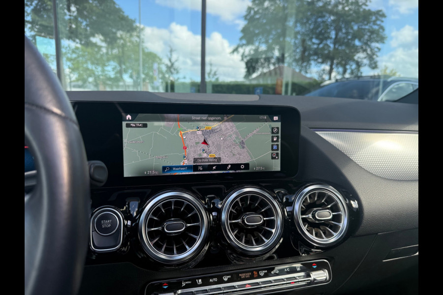 Mercedes-Benz EQA 250 Business Solution Luxury 67 kWh - Automaat - Pano/Schuifdak - Navi - Org.NL