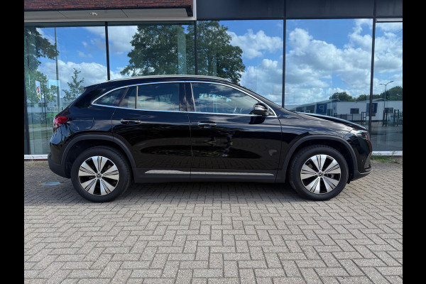 Mercedes-Benz EQA 250 Business Solution Luxury 67 kWh - Automaat - Pano/Schuifdak - Navi - Org.NL