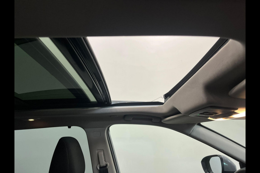 Nissan X-Trail 1.3 DIG-T Tekna 7p. Climate control Adaptieve cruise control Navigatie Panoramdak Voorstoelen verwarmd Keyless Camera Parkeersensoren Led Stuur verwarming Apple Carplay/ Android Auto