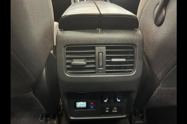 Nissan X-Trail 1.3 DIG-T Tekna 7p. Climate control Adaptieve cruise control Navigatie Panoramdak Voorstoelen verwarmd Keyless Camera Parkeersensoren Led Stuur verwarming Apple Carplay/ Android Auto