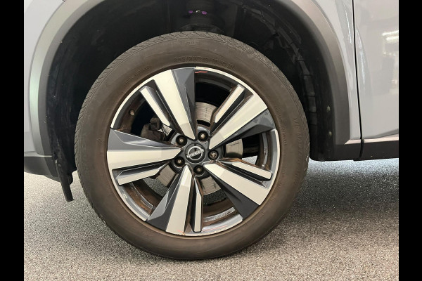 Nissan X-Trail 1.3 DIG-T Tekna 7p. Climate control Adaptieve cruise control Navigatie Panoramdak Voorstoelen verwarmd Keyless Camera Parkeersensoren Led Stuur verwarming Apple Carplay/ Android Auto