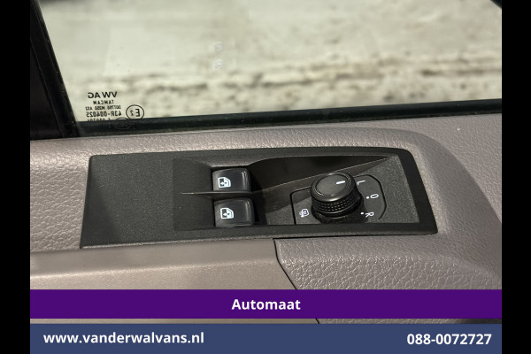Volkswagen Crafter 2.0 TDI 141pk Automaat L3H3 L2H2 Euro6 Airco | Camera | Apple Carplay | 3000kg Trekhaak | Cruisecontrol Sidebars, Bijrijdersbank