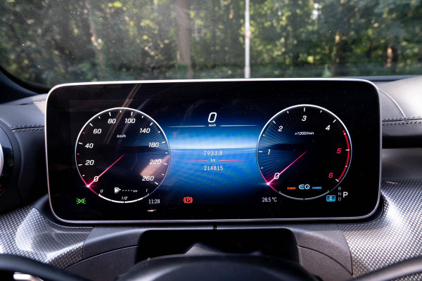 Mercedes-Benz C-Klasse Estate 200 d AMG Line | Panorama | Trekhaak | Carplay | Dodehoek | Camera