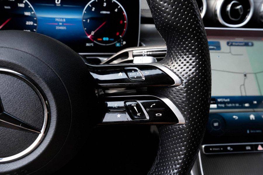 Mercedes-Benz C-Klasse Estate 200 d AMG Line | Panorama | Trekhaak | Carplay | Dodehoek | Camera