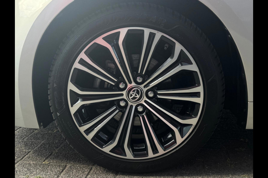 Toyota Corolla Touring Sports 1.8 Hybrid Business Plus