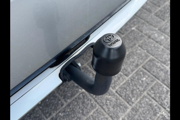 Toyota Corolla Touring Sports 1.8 Hybrid Business Plus